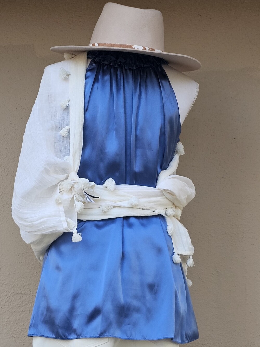 Max Studio Blue Silk Ruffle V-Neck Sleevless Top Sz Sm - Picture 7 of 8